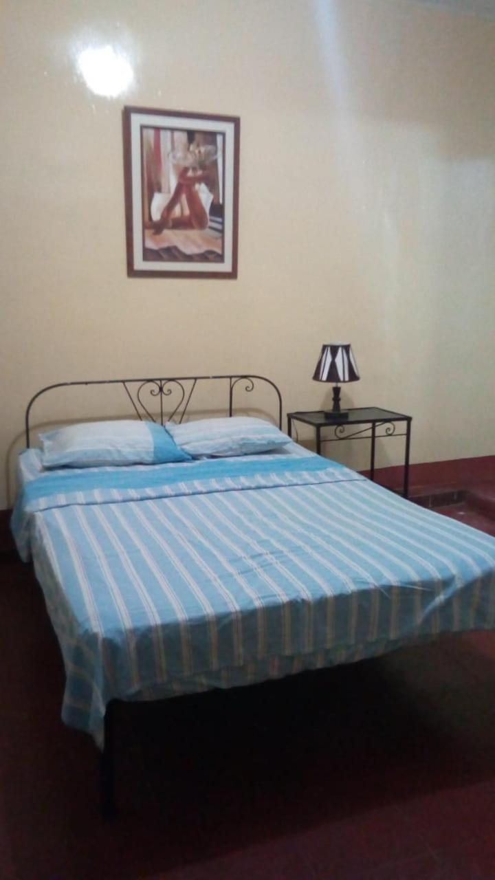 Hostal Virrey & Tours Trujillo Exterior photo